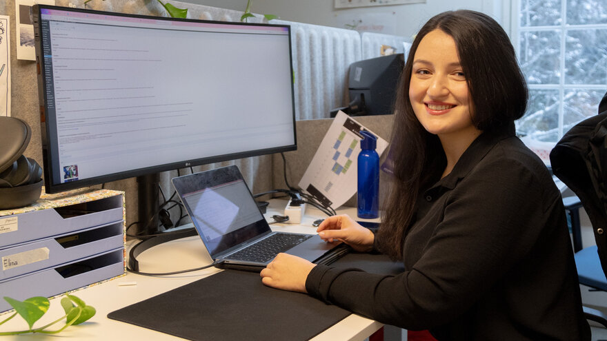 Elina Gobeti at work.