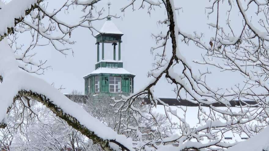 Tårn snø