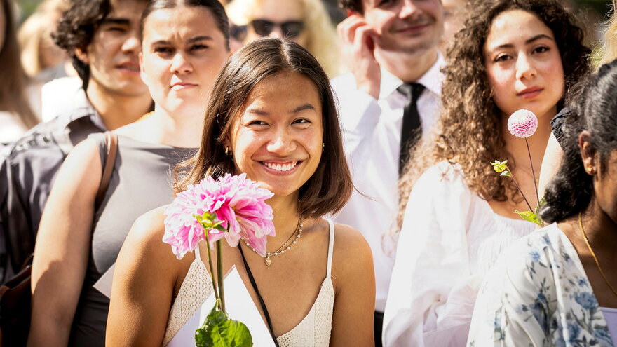Fredag 16. august
Tradisjonen tro gjennomfører NMBU immatrikulering for nye studenter som er tatt opp til et bachelorprogram eller et femårig masterprogram. I tillegg inviteres studenter på Grunnstudium, Frie realfag og årets gjestestudenter. Seremoni