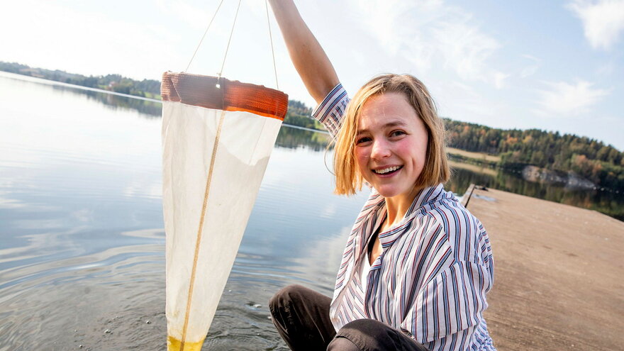 Studenter fra MINA i felt ved Syverudbekken og Årungen