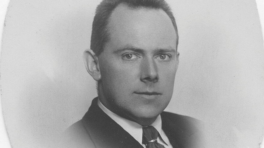 Portrait photo of Pål Sæland from 1926.