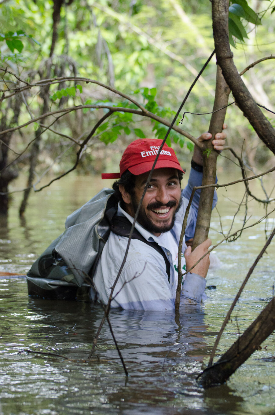 Postdoktor João-Campos-Silva i Amazonas’ flomskoger, NMBU. 