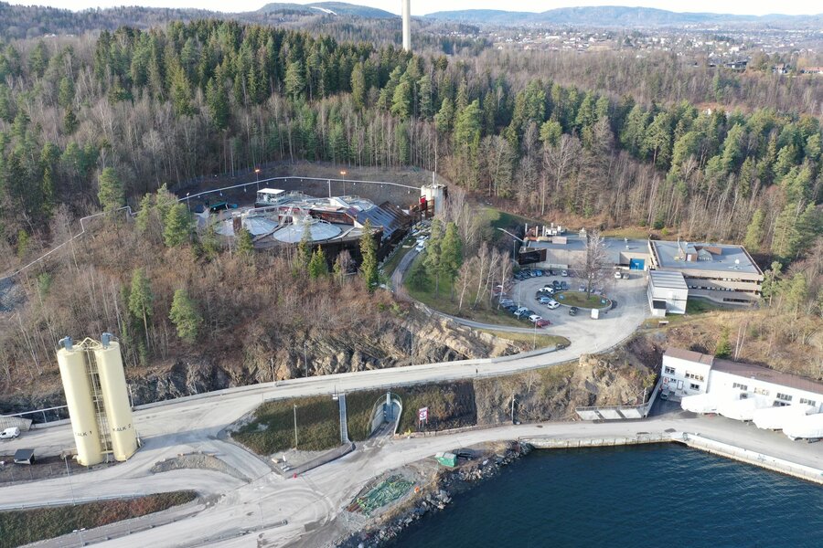 Dronebilde av Norges største renseanlegg - VEAS på Slemmestad.