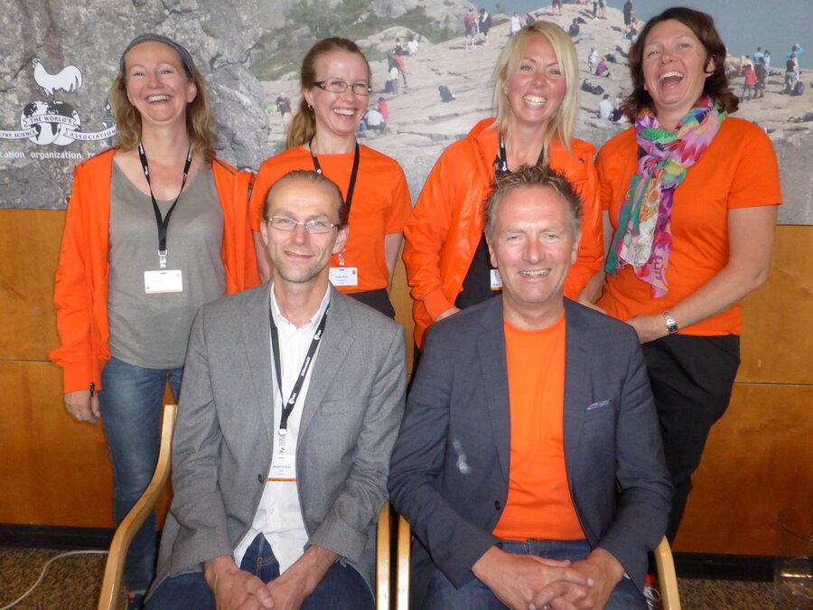 Organisasjonskomiteen besto av (bak fra venstre): Benedicte Lund, Trude Ulven, Tone Steinsland, Marlene F. Bagley, Birger Svihus og leder av organisasjonskomiteen Nils Steinsland