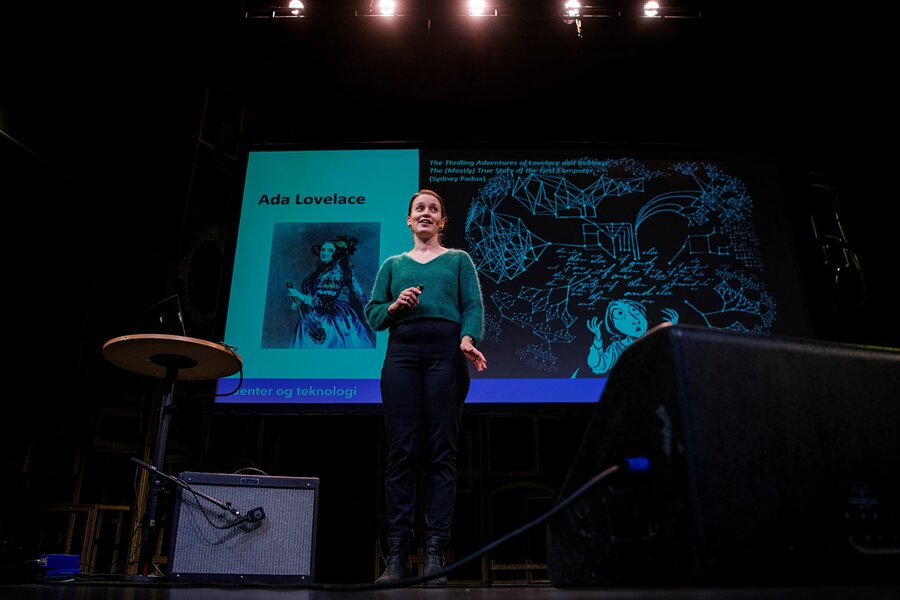 Marianne Bakken tar en doktorgrad i robotikk ved NMBU og SINTEF. Hun holdt innlegg på Jenter og teknologi-konferansen, hvor hun blant annet snakket hun om «verdens første programmerer» - Ada Lovelace. 
