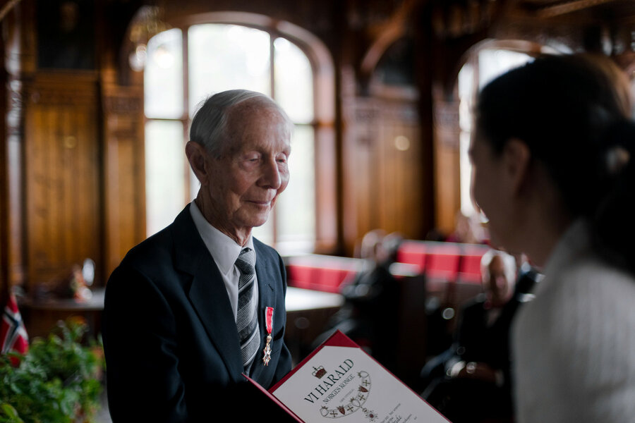 Den 14. oktober 2022 ble professor emeritus Ola M. Heide slått til Ridder 1. klasse av Den Kongelige Norske St. Olavs Orden.